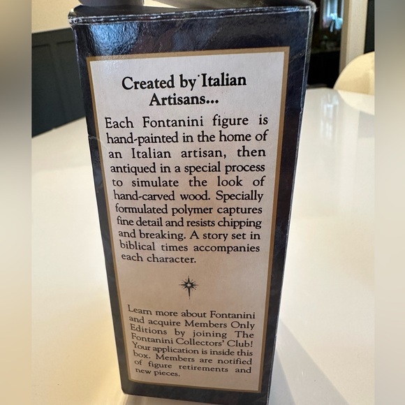 Fontanini vintage nativity figure - Sharon the market merchant - Picture 7 of 9